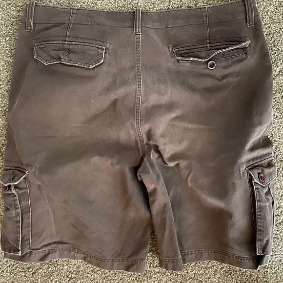 Men’s shorts - Picture 6 of 9